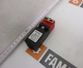 Защитный выключатель
Interruttore di sicurezza a chiave Pizzato Elettrica